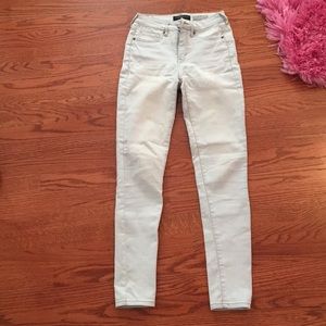 Aeropostale Light wash high waisted jeggings.